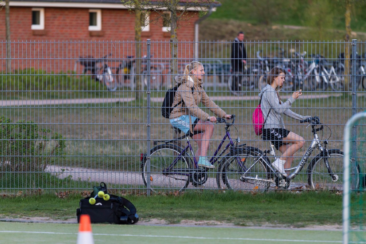 Bild 294 - B-Juniorinnen FSC Kaltenkirchen - SV Henstedt Ulzburg : Ergebnis: 0:2